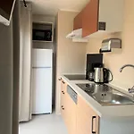 אתר קמפינג La Clape Village אגדה