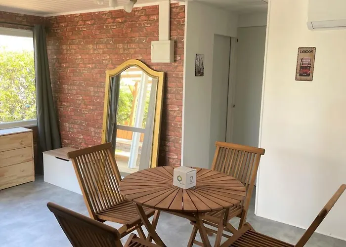 La Clape Village Kemping *